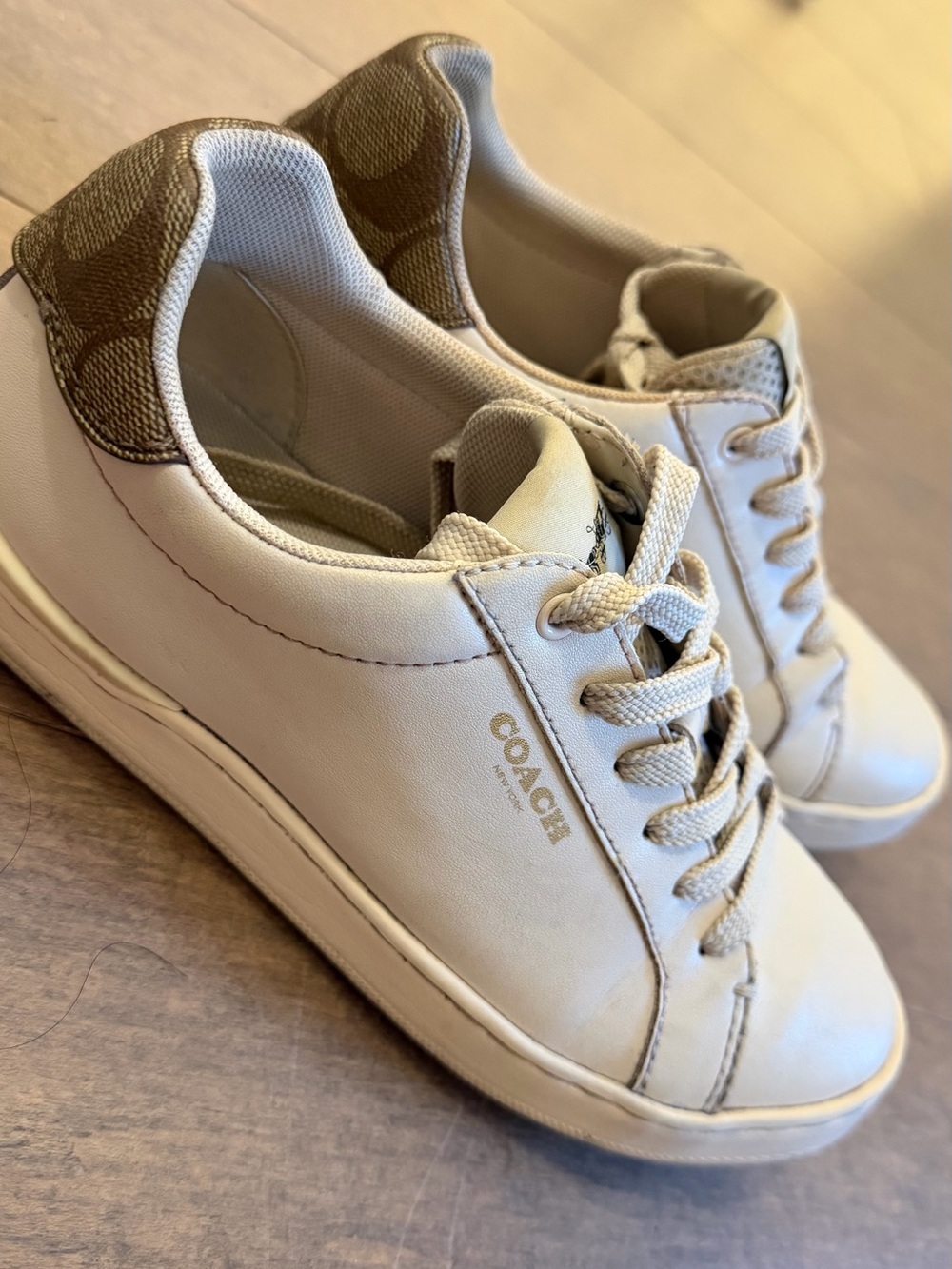 Coach Men’s Cream Leather Low-Top Sneakers with Signature Heel